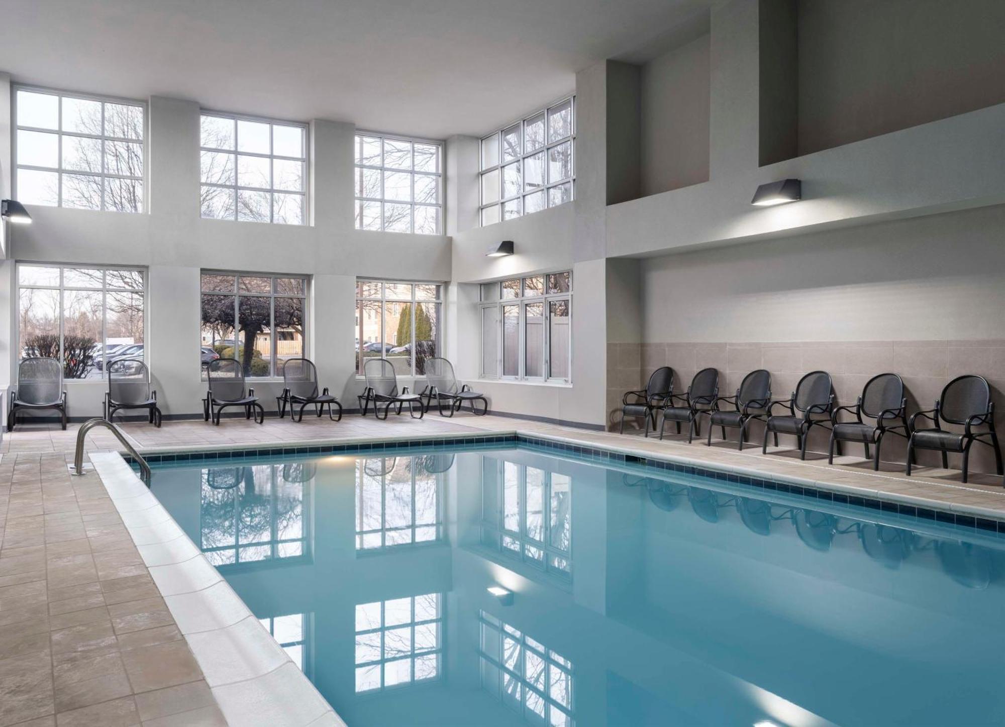 Homewood Suites Columbus - Airport Zewnętrze zdjęcie