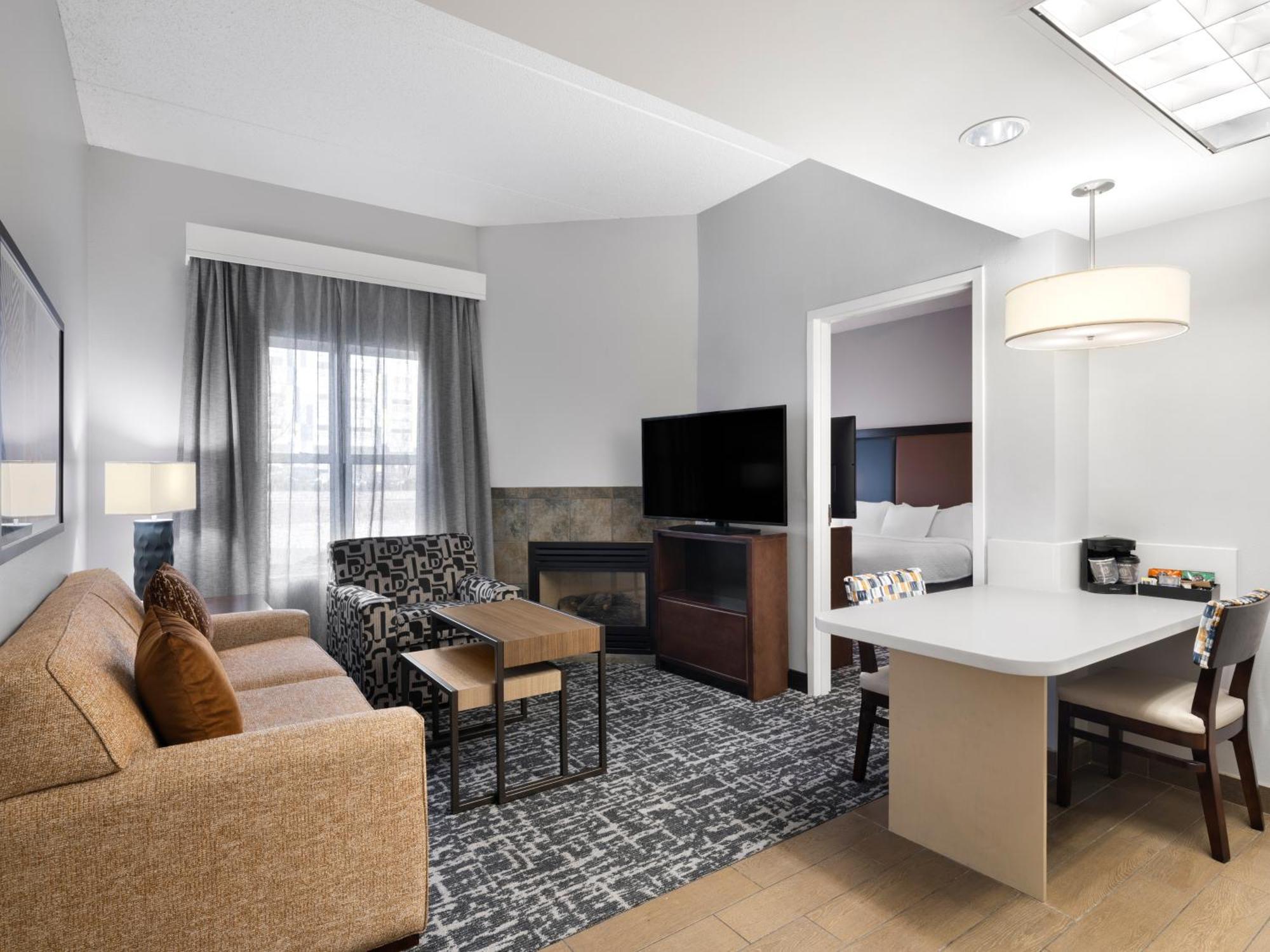 Homewood Suites Columbus - Airport Zewnętrze zdjęcie